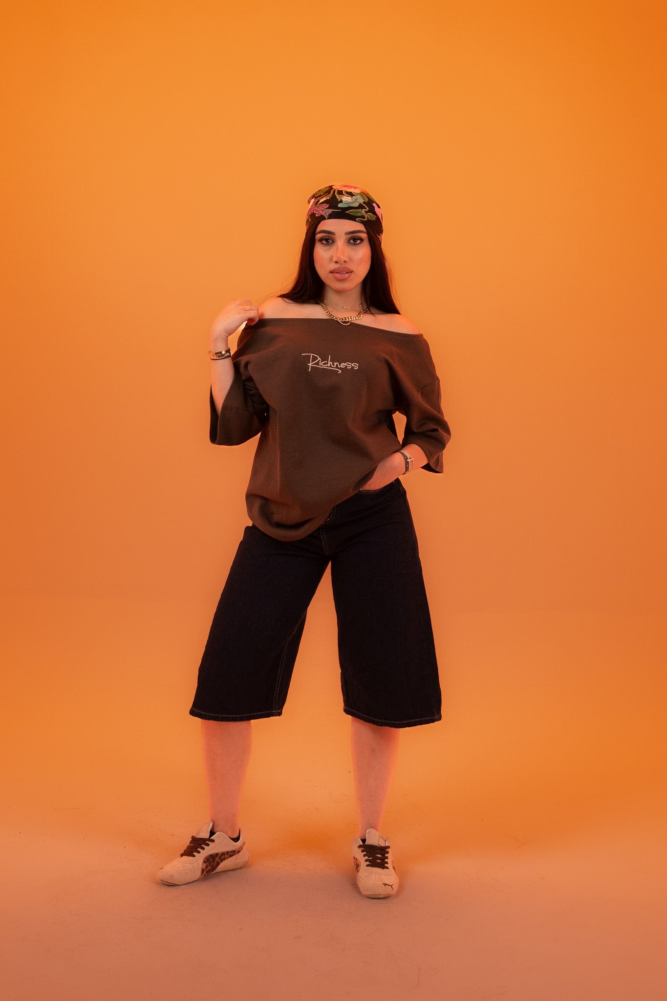 Off Shoulder T-shirt - Brown